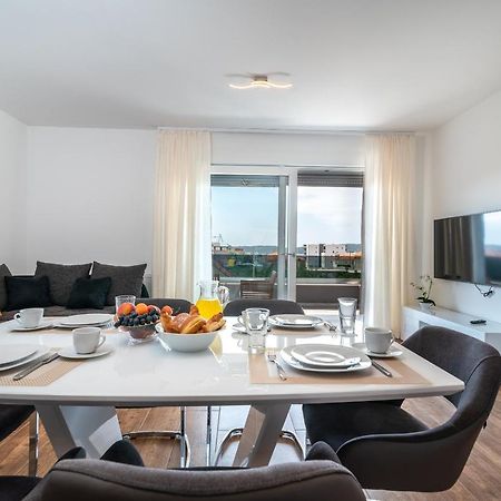 Villa Dalmata Трогир Екстериор снимка