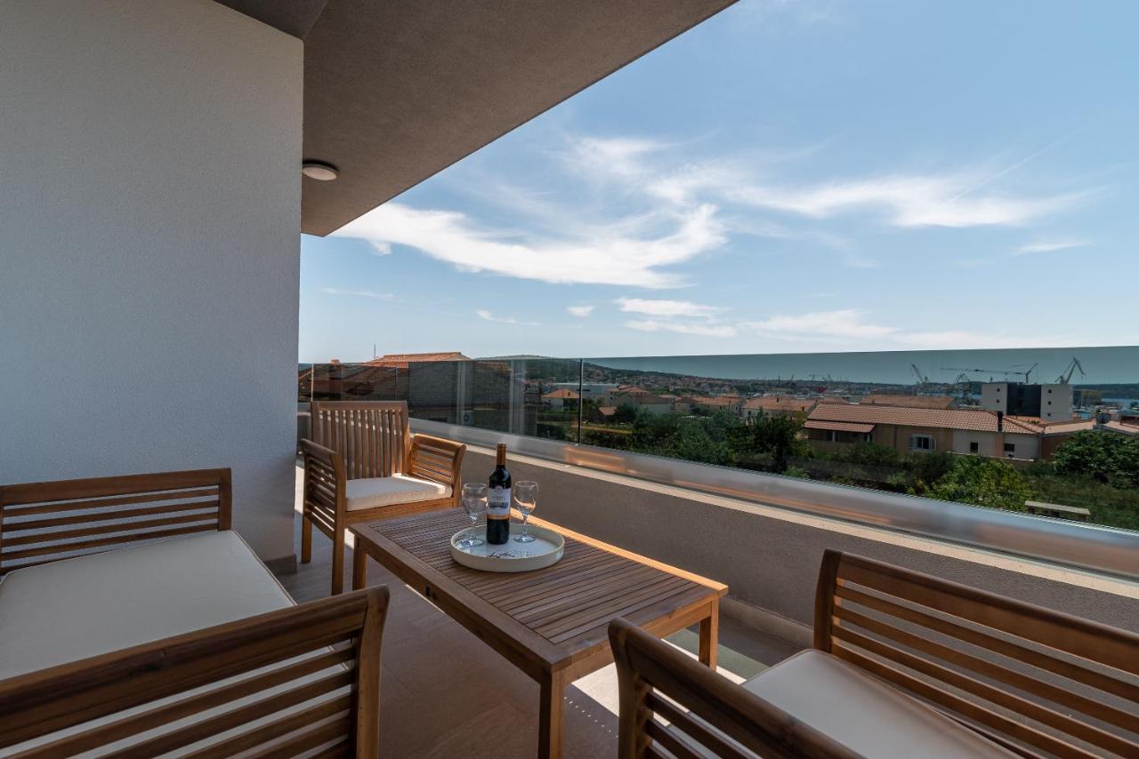 Villa Dalmata Трогир Екстериор снимка