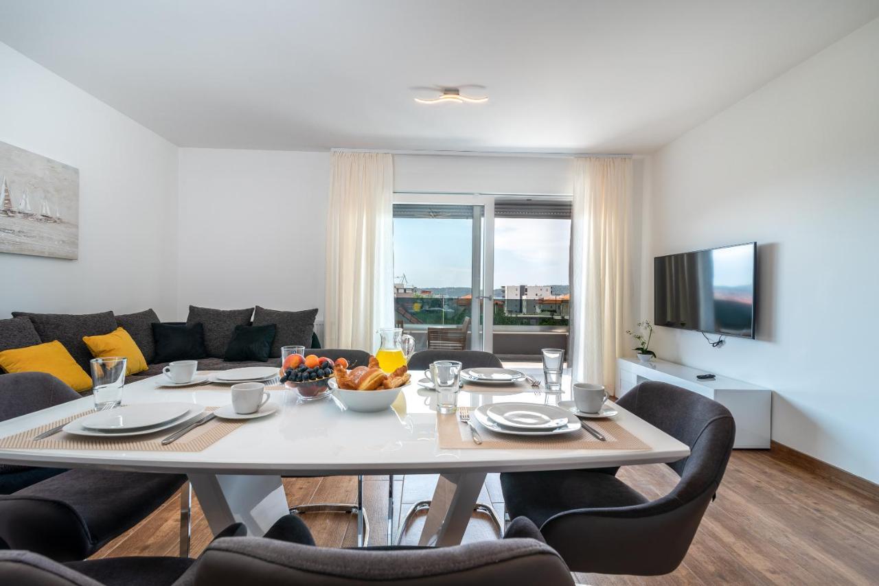 Villa Dalmata Трогир Екстериор снимка