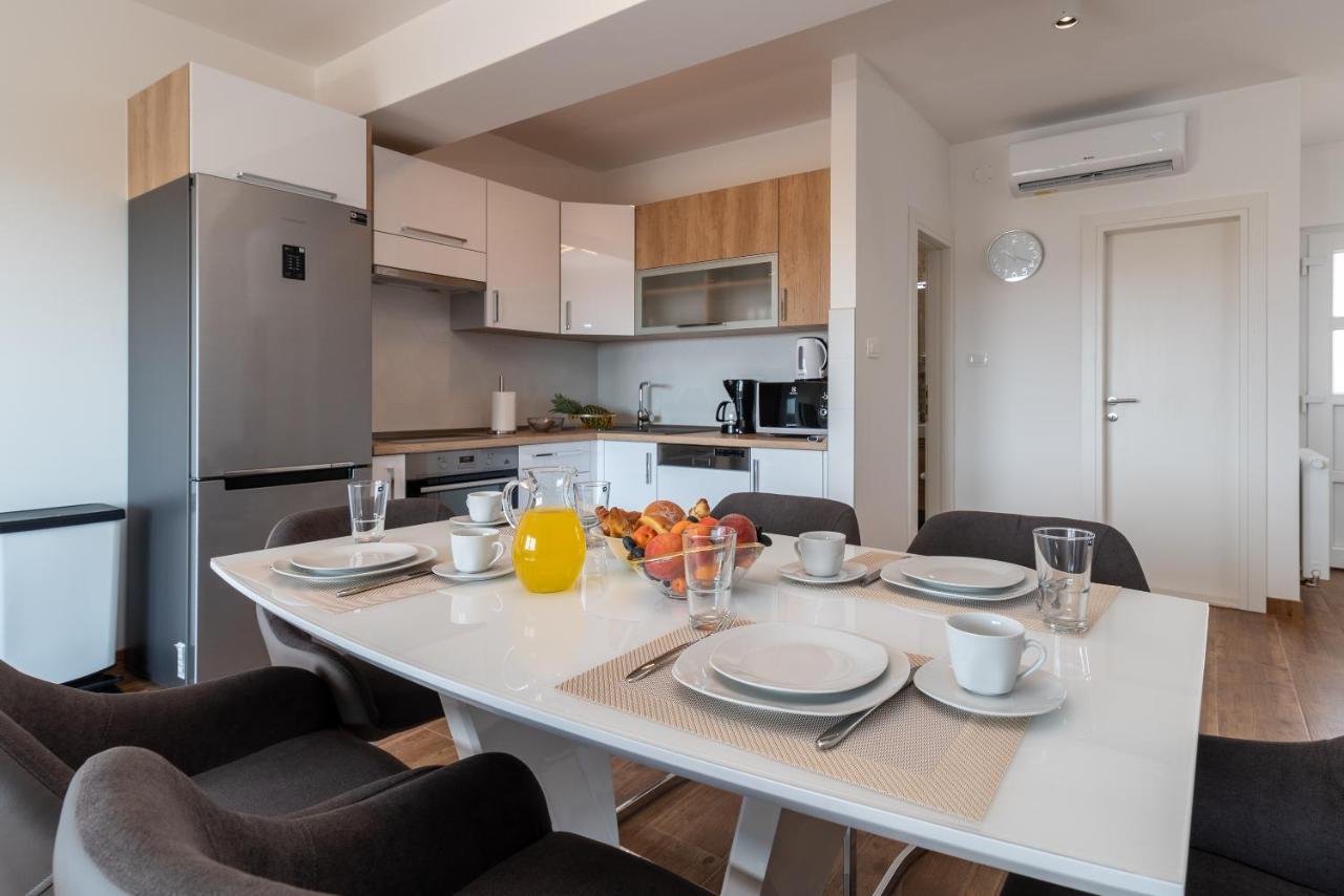 Villa Dalmata Трогир Екстериор снимка