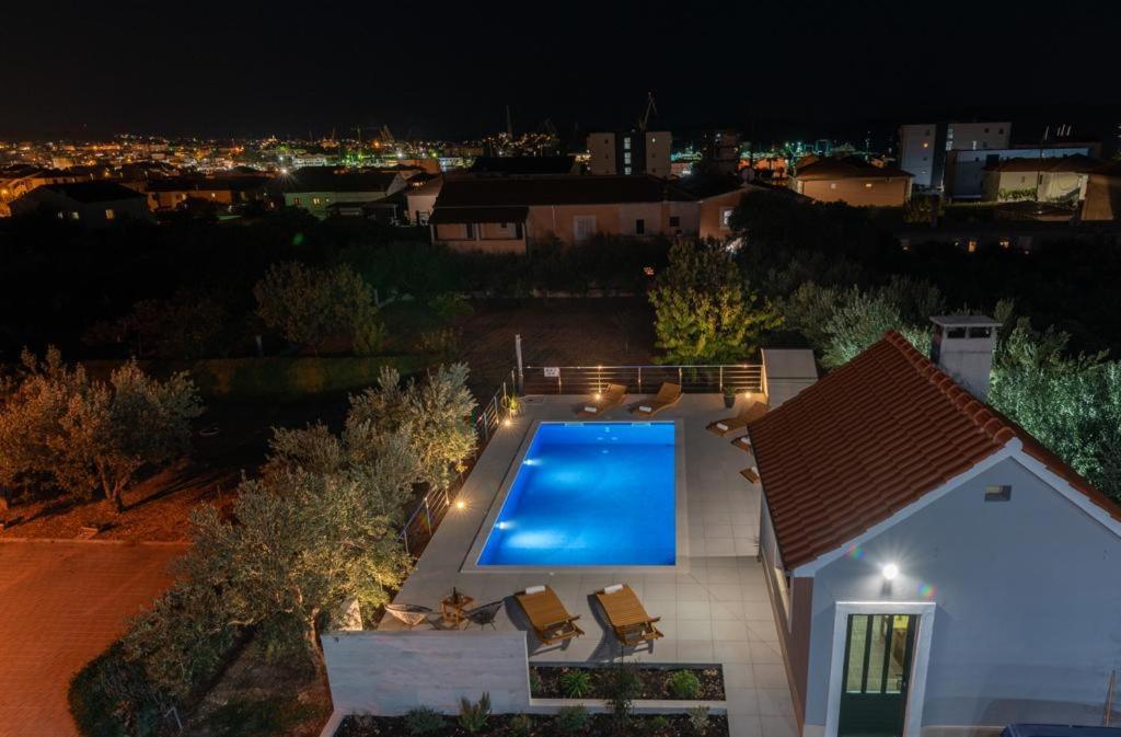 Villa Dalmata Трогир Екстериор снимка